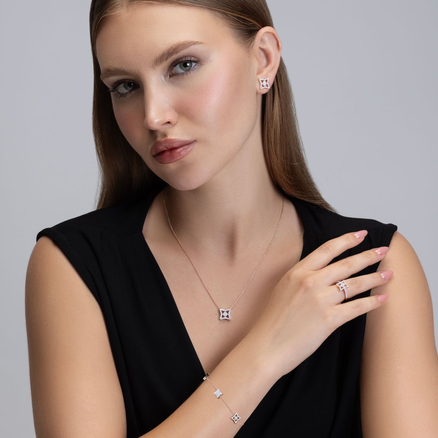 Vals Icon Pave Earrings
