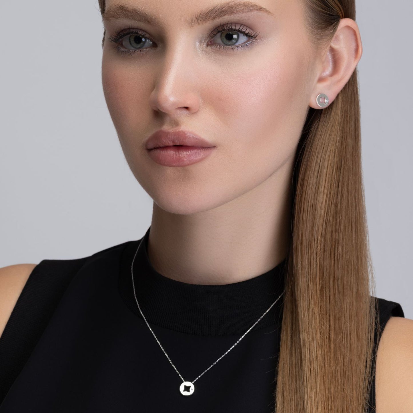 Vals 0.01ct Kolye