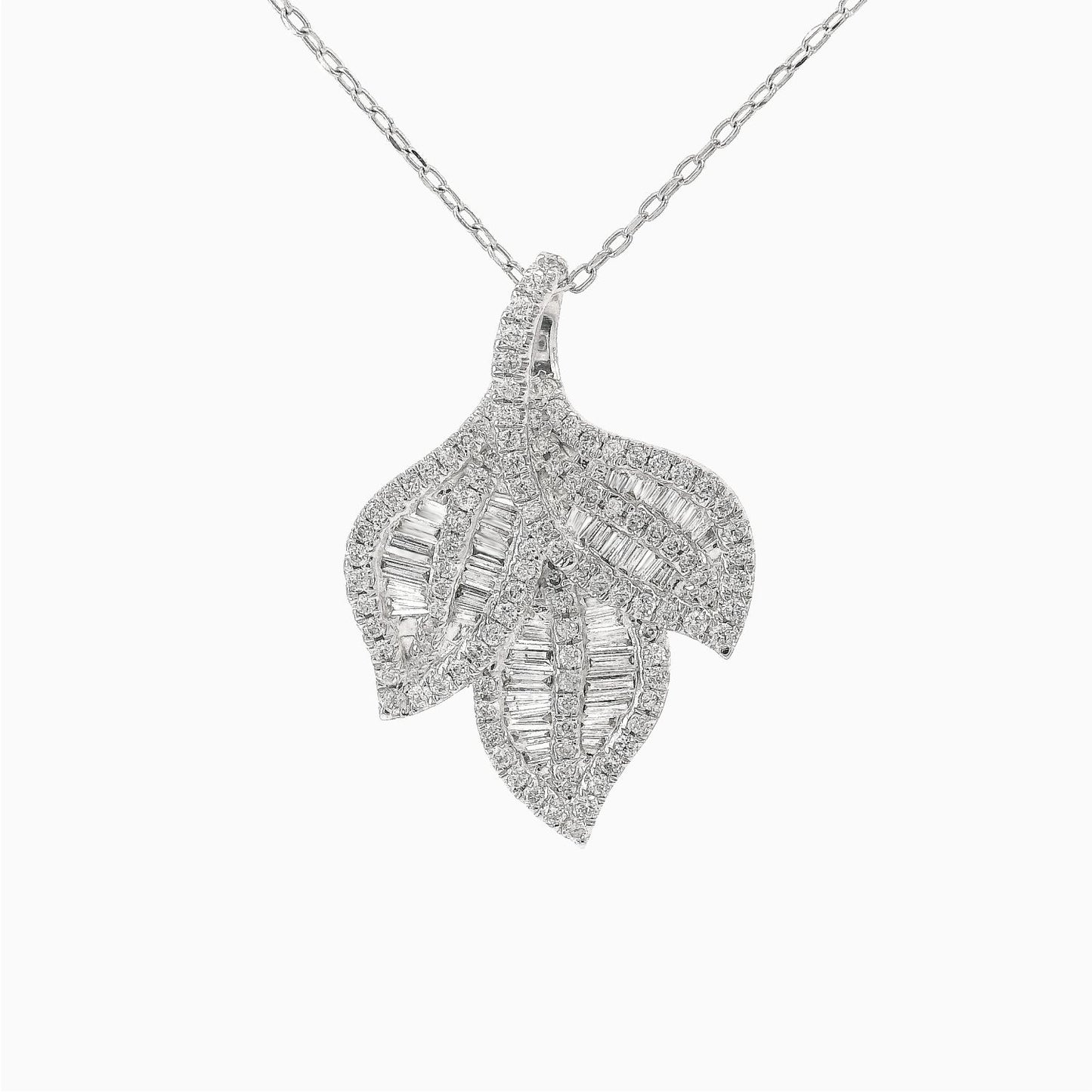 Leaf Figure Diamond Necklace