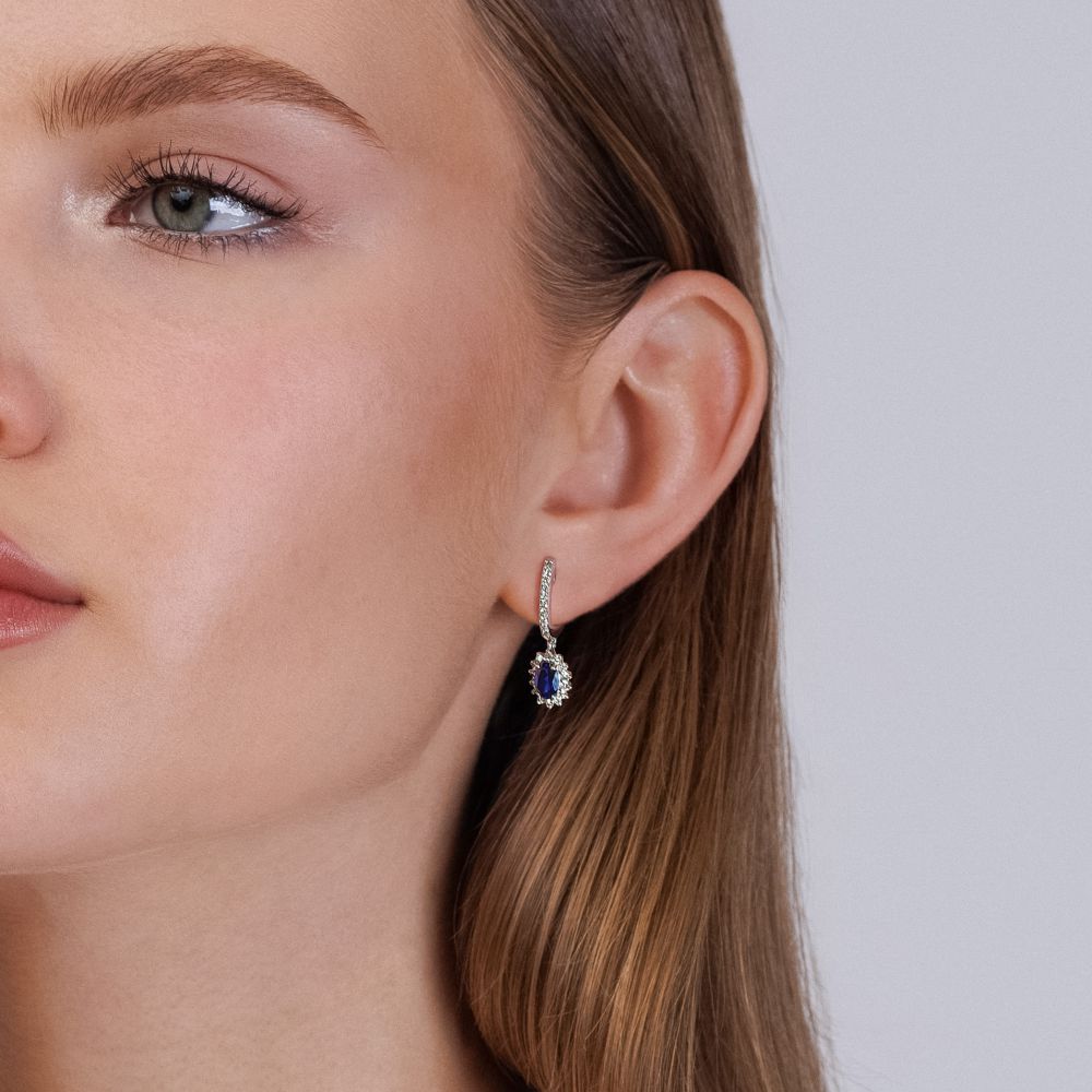 Oval Kesim Safir ve Pırlanta Küpe