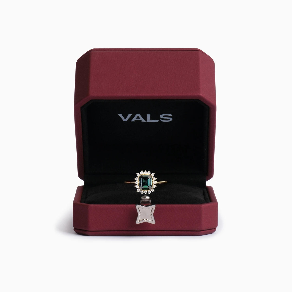 1.60 Carat Sapphire Ring