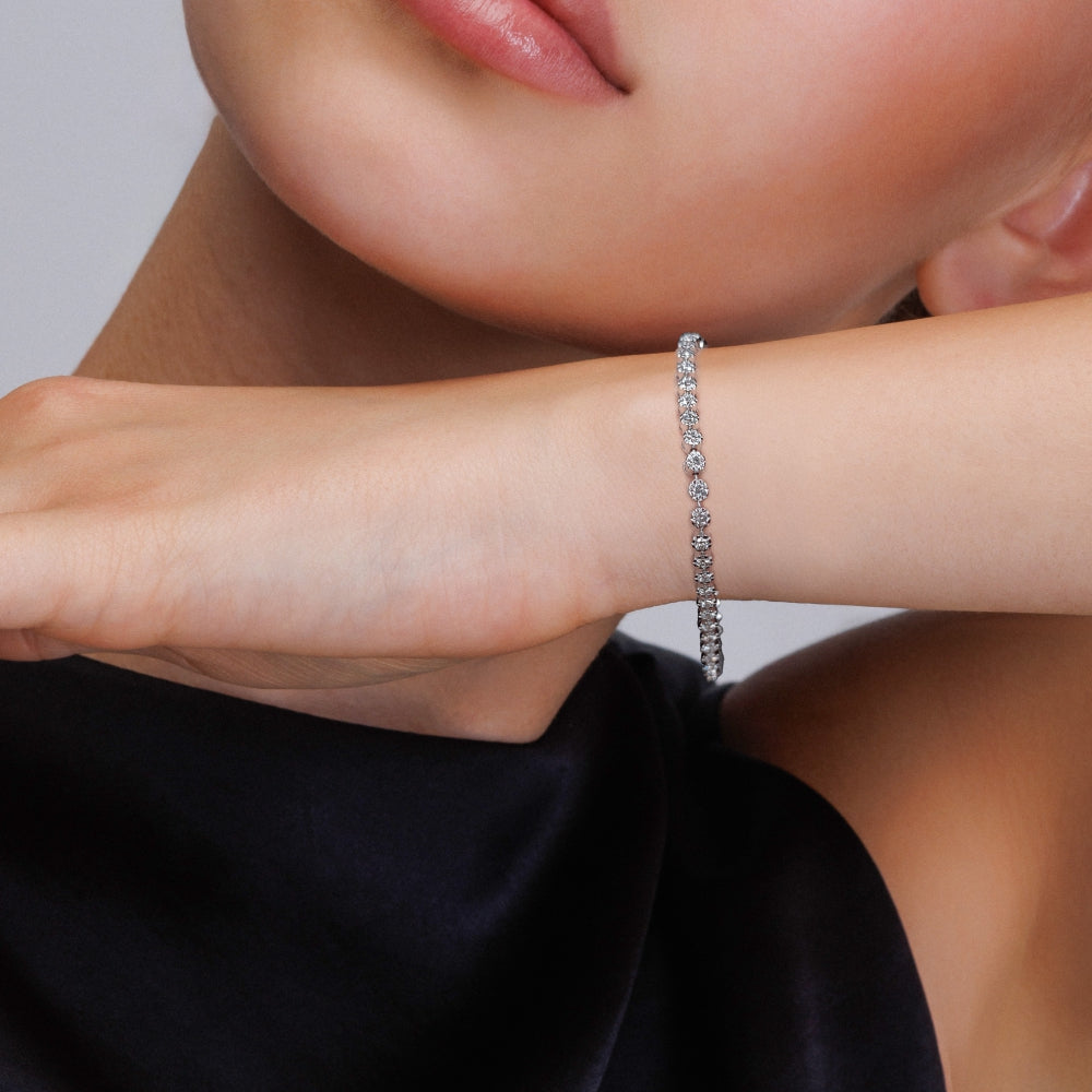 Lüks Aralıklı Suyolu Pırlanta Bileklik