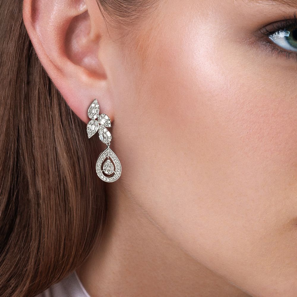 Tear of Light Küpeler