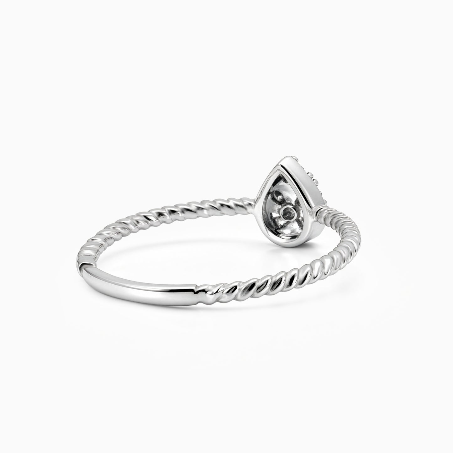 Lunea Diamond Ring