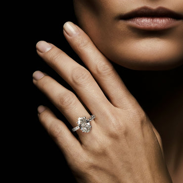 Vals Lúmina Tektaş Oval Yüzük