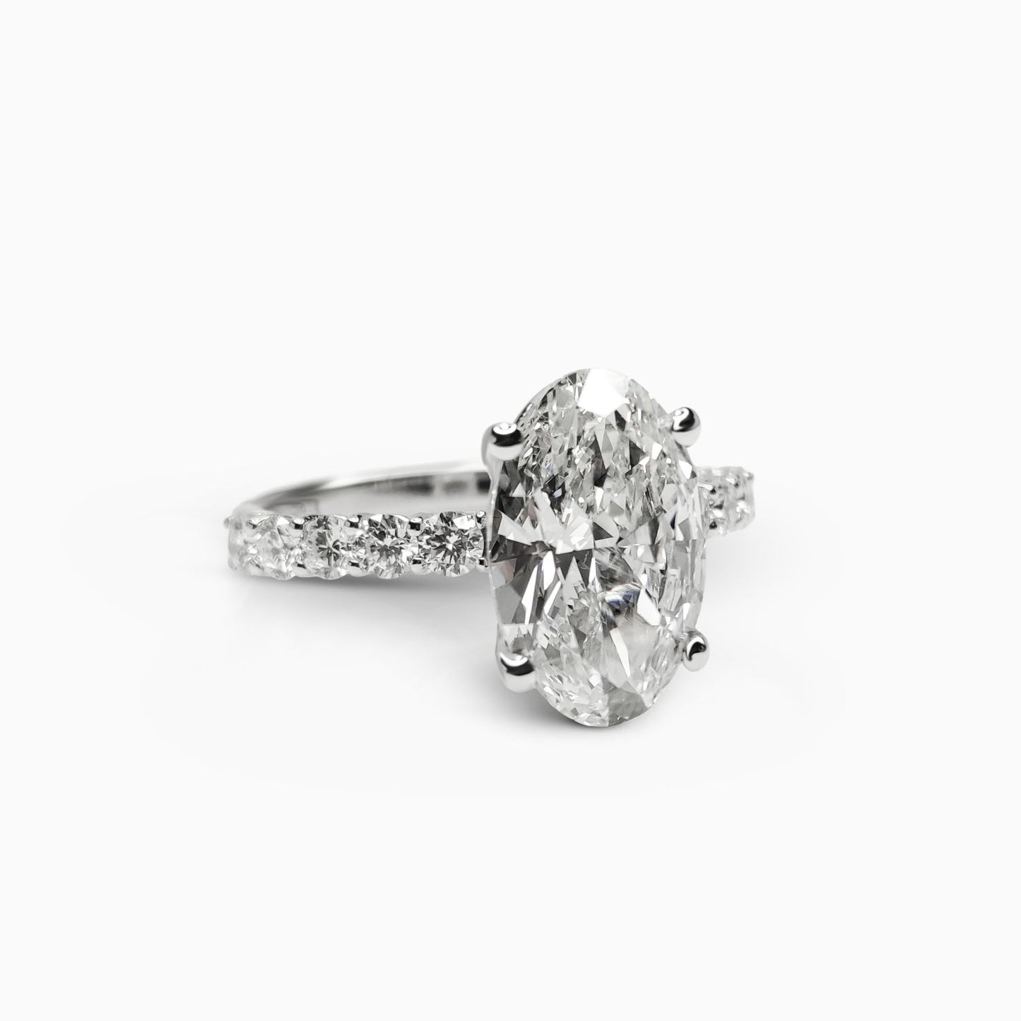 Vals Lúmina Tektaş Oval Yüzük