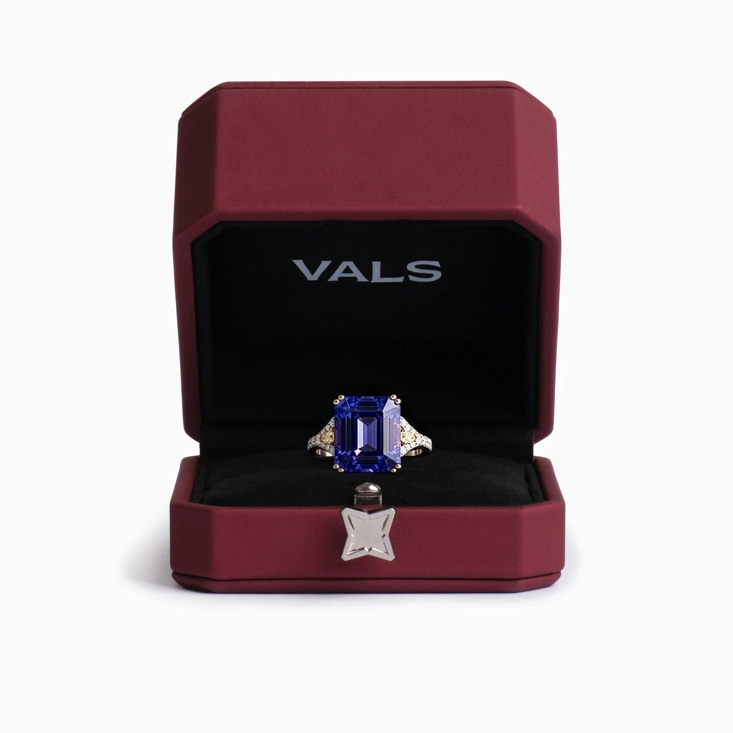 13.95 Carat Tanzanite Ring